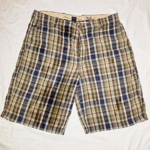 Men's Izod Plaid flat front shorts